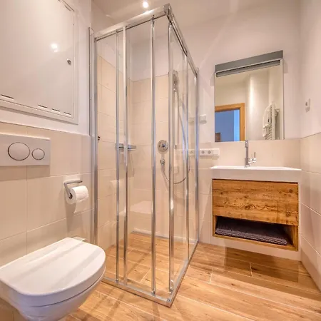 Eagles Nest - By Alpen Apartment *