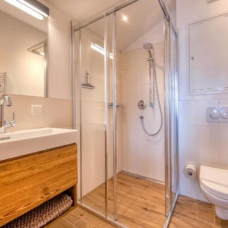 Eagles Nest - By Alpen زيل أم سي